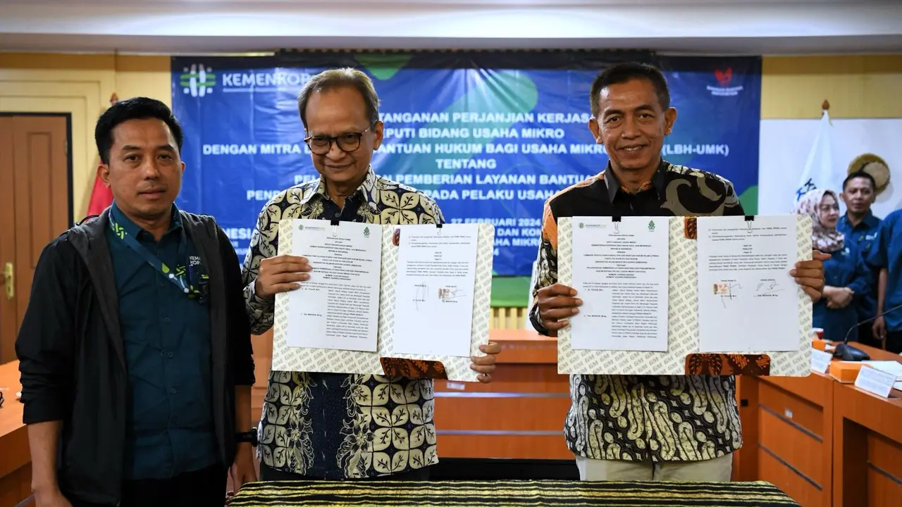 Kementerian Koperasi dan UKM (KemenKopUKM) menggandeng 15 mitra lembaga hukum di daerah melalui penandatanganan Perjanjian Kerja Sama (PKS)