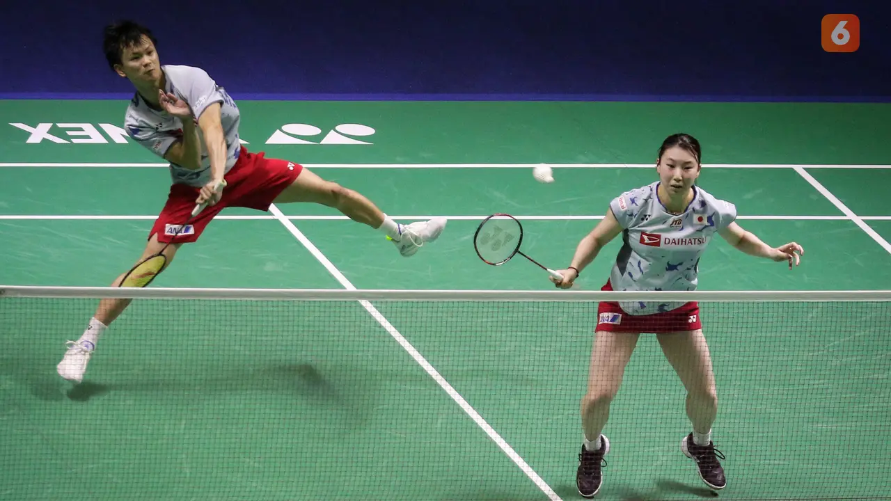 Foto: Tumbangkan Wakil Korea Selatan, Yuta Watanabe/Arisa Higashino Melangkah ke Final Indonesia Open 2022