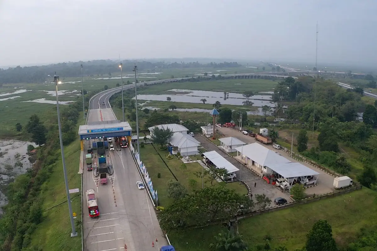 PT Hutama Karya (Persero) menaikkan tarif pada Jalan Tol Terbanggi Besar-Pematang Panggang-Kayu Agung (Terpeka). (Dok HK)