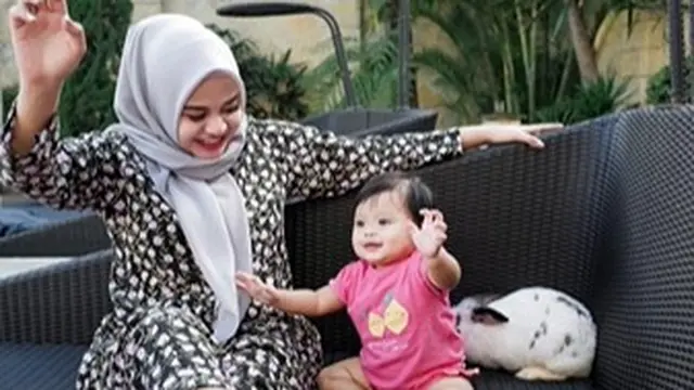 Krisdayanti dan keluarganya (Instagram/krisdayantilemos)