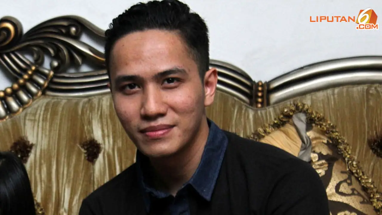 ressa-herlambang-130916b.jpg