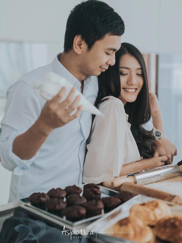 [Bintang] Akan Menikah, Raditya Dika Mendadak Serius