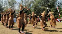 Salah satu kelompok masyarakat Kota Probolinggo  menunjukan kekratifitas dalam Festival Sawah Noasih  Sae Ongguh (Istimewa)