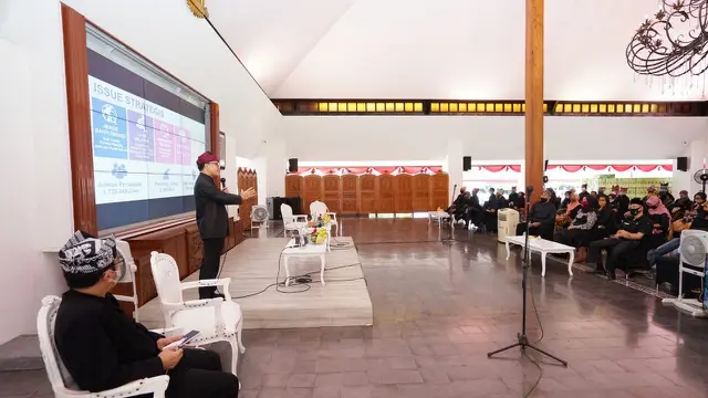 Ciptakan Layanan Desa Terbaik, Bupati Anas Minta Pendamping Desa Optimalkan Smart Kampung