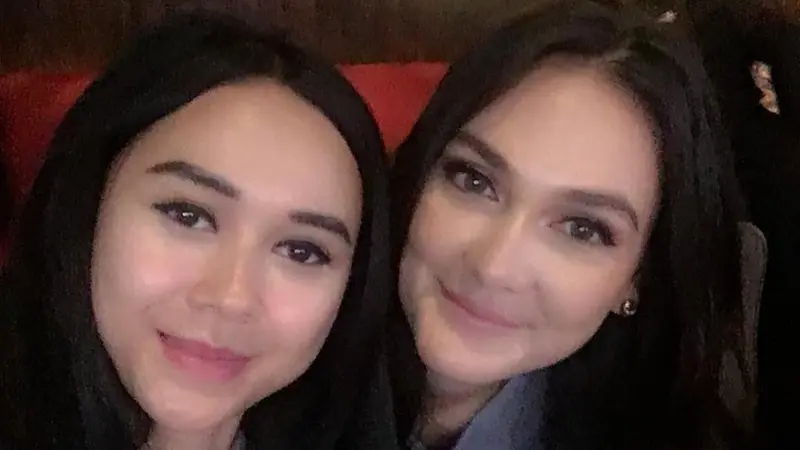 Aura Kasih dan Luna Maya