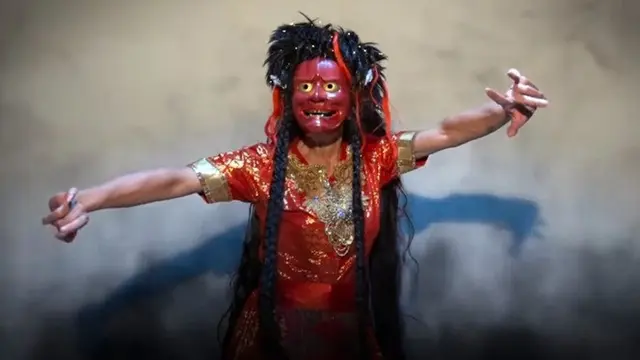 Maestro Tari Didik Nini Thowok Ikut Lakukan Lathi Challenge, Banjir Pujian