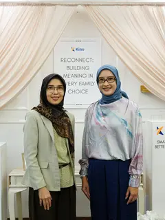 Mike Rini, Financial Planner (Kiri) dan Head Of PR Kino Indonesia, Arviane D.B (Kanan), Dua Narasumber Dalam Media Gathering Kino.