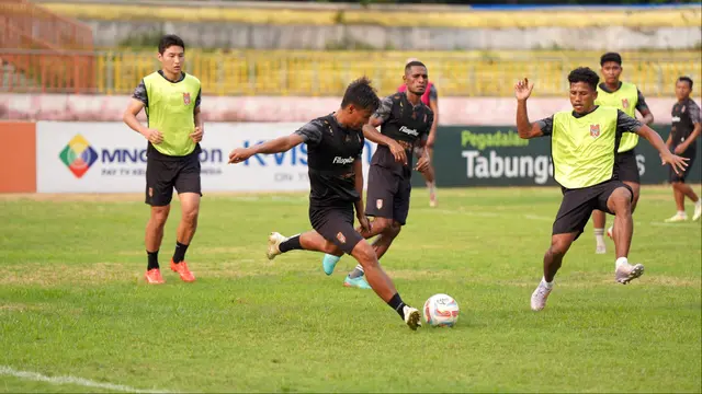 Malut United - Pegadaian Liga 2 2023/2024