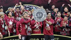 Perhelatan J1 League 2023 kini telah usai, meninggalkan berbagai cerita tak terlupakan yang mungkin tak akan terulang. Tangis, tawa, duka, dan drama menjadi warna di seluruh sudut stadion Negeri Sakura, menjadikan
petualangan musim ini seperti mimpi indah yang tiada akhirnya. Tercatat ada 5 hal menarik yang menghiasi gelaran J1 League sepanjang musim 2023. Apa saja? Simak uraiannya berikut ini. (AFP/Jiji Press/STR)