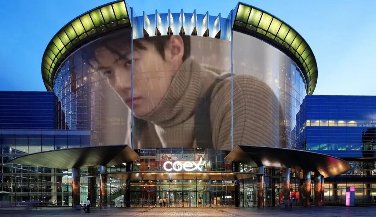 Wajah tampan Sehun pun menghiasi jalanan dan media di Korea dan beberapa negara salah satunya di Burj Khalifa, Dubai. (Foto: trendsmap.com)