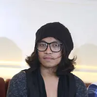 Pentolan band J-Rocks, Iman tak pernah menampik bahwa kehadiran kaum lesbian, gay, transgender, dan biseksual sudah sangat terlihat belakangan ini. (Nurwahyunan/Bintang.com)