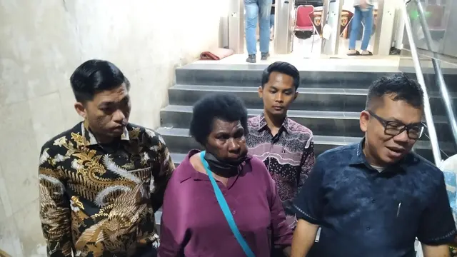 Tokoh Masyarakat Adat Papua Yasinta Moowend alias Mama Sinta. (Liputan6.com/Ady Anugrahadi)