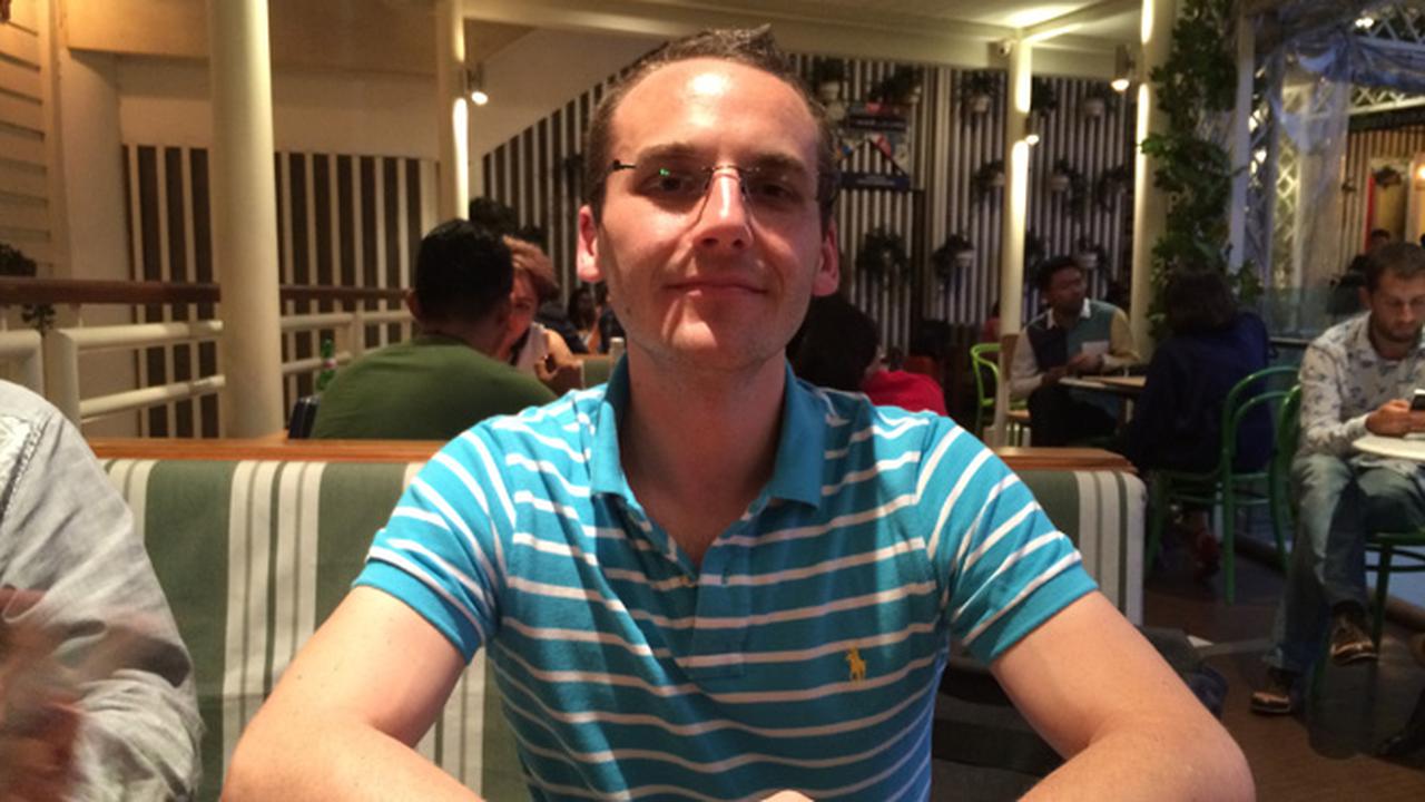 Lahir Belakangan, Jualo.com Pilih Berpikir Terbalik ()