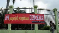 Jalan Berliku Menuju Pilkada Langsung