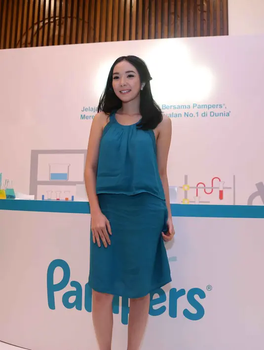 Tidak memberikan ASI bukan berarti dia dan sang suami, Gading Marten berniat memberikan adik untuk Gempi. (Nurwahyunan/Bintang.com)