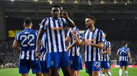 Di babak kedua, Samu Omorodion kembali mencetak gol untuk FC Porto di menit ke-50. (MIGUEL RIOPA/AFP)