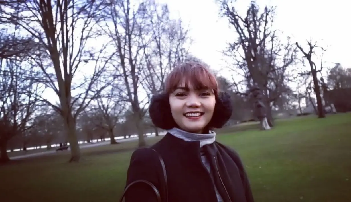 Setelah lama menghilang dari layar kaca, Rina terlihat kembali muncul di layar kaca. Pemeran film Rumah Kentang itu muncul kembali. Kali ini, bukan memandu acara dangdut, tapi dalam acara komedi. (Instagram/rinanose16)