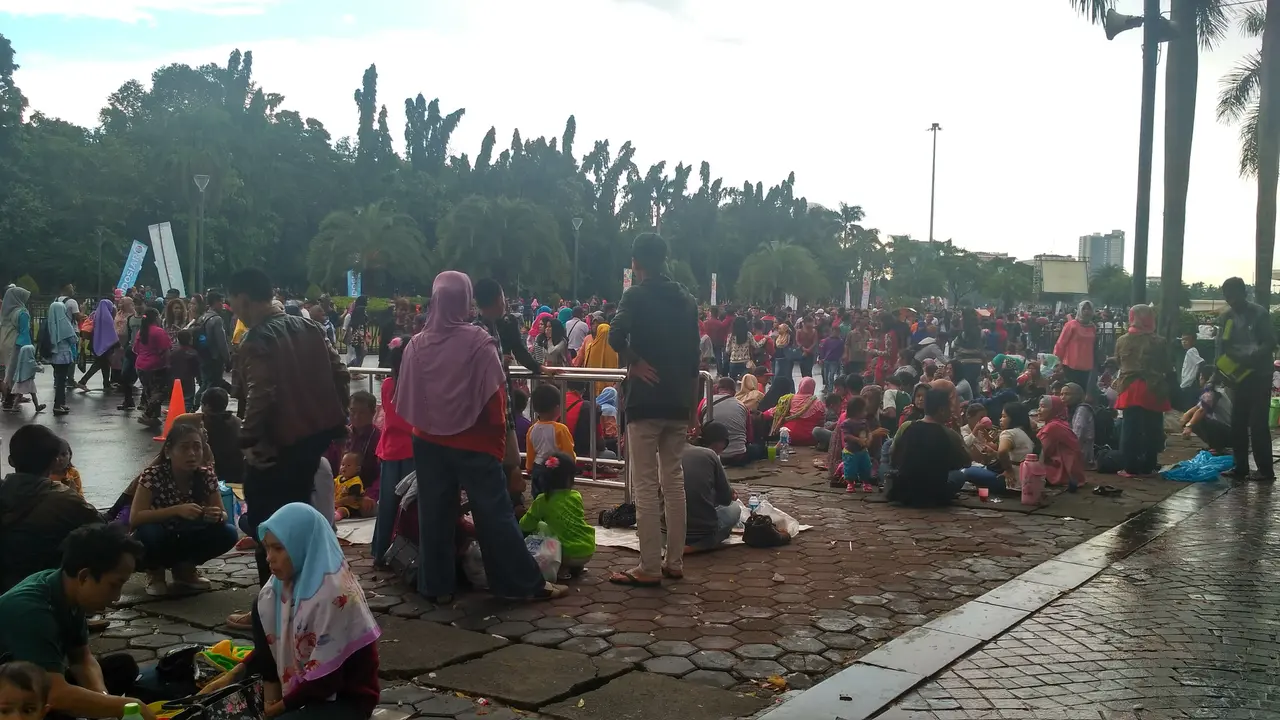 MOnas