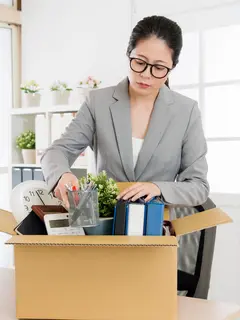 PHK bukan akhir dunia, persiapkan dirimu dengan hal-hal ini./copyright depositphotos/primagefactory