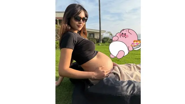 6 Pesona Aurelie Moeremans Pamer Baby Bump, Tampil Glowing dan Menawan
