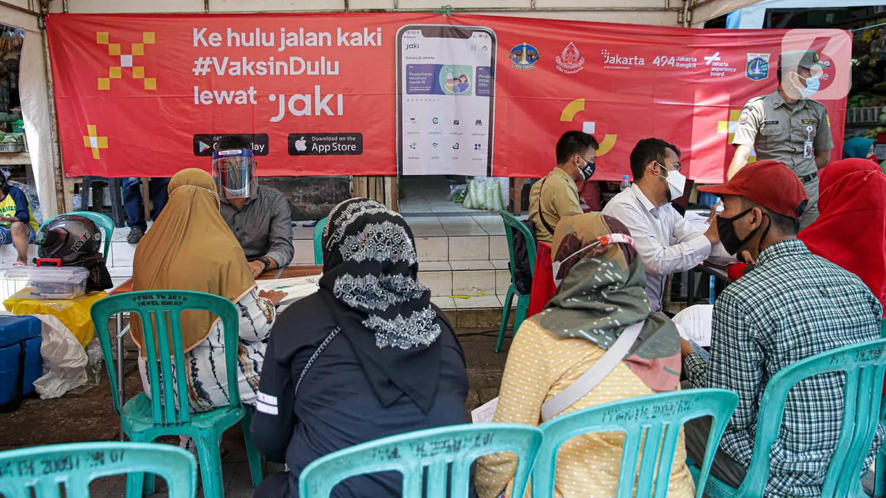 Vaksin di Pasar Gang Kancil