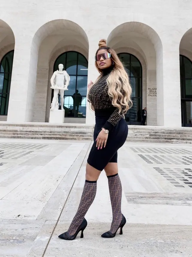 Nicki Minaj Umumkan Kehamilan, Ini 7 Pesonanya saat di Luar Panggung