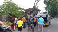 Pesepeda ditemukan meninggal di Tanggulangin Sidoarjo. (Dian Kurniawan/Liputan6.com)