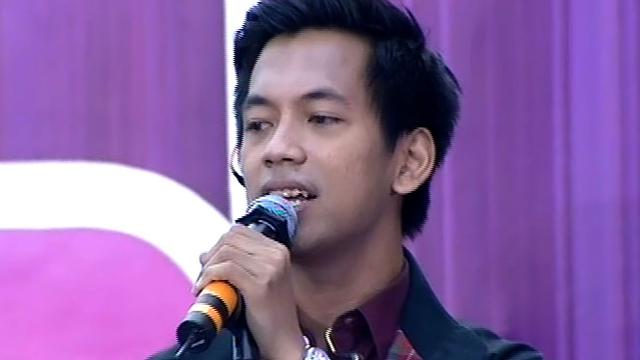 D'Masiv  membawakan lagu Diam Tanpa Kata dalam acara inBox SCTV (25/04/2014). 