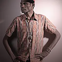 Celo 'Epen Cupen' yang berhasil membanggakan tanah Papua dengan bakatnya di bidang akting menjadi bukti perbedaan ras sudah tak lagi menjadi halangan berarti dalam berkarya di industri hiburan tanah air. (Andy Masela/Bintang.com)