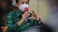 Menteri Kesehatan Budi Gunadi Sadikin saat menggelar konferensi pers &ldquo;Perkembangan Gangguan Ginjal Akut di Indonesia&rdquo;, di kantor Kemenkes, Jakarta, Jumat (21/10/2022). Budi sekaligus menegaskan hingga saat ini penyebab penyakit gangguan ginjal akut progresif atipikal masih belum dapat diidentifikasi. (Liputan6.com/Angga Yuniar)