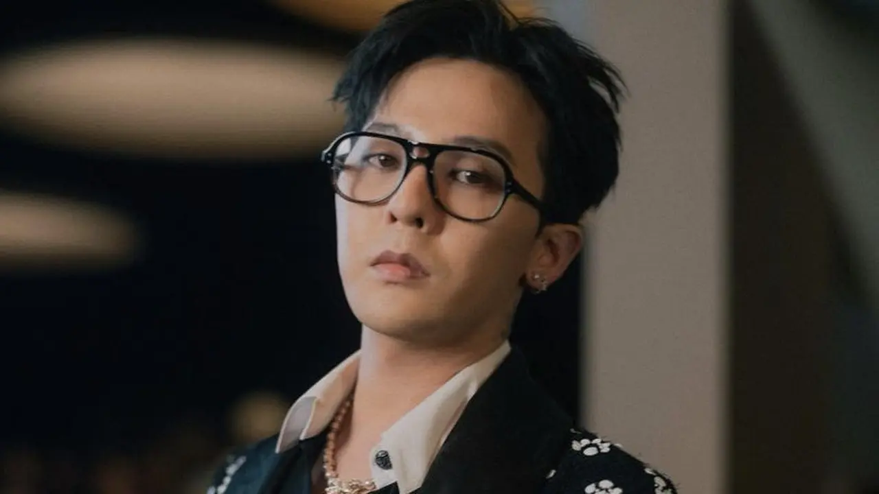 G-Dragon, credit: (@xxxibgdrgn)