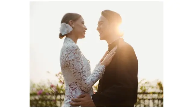 7 Momen Daniel Mananta dan Istri Kembali Ucap Janji Nikah di Borobudur, Mesra Abis