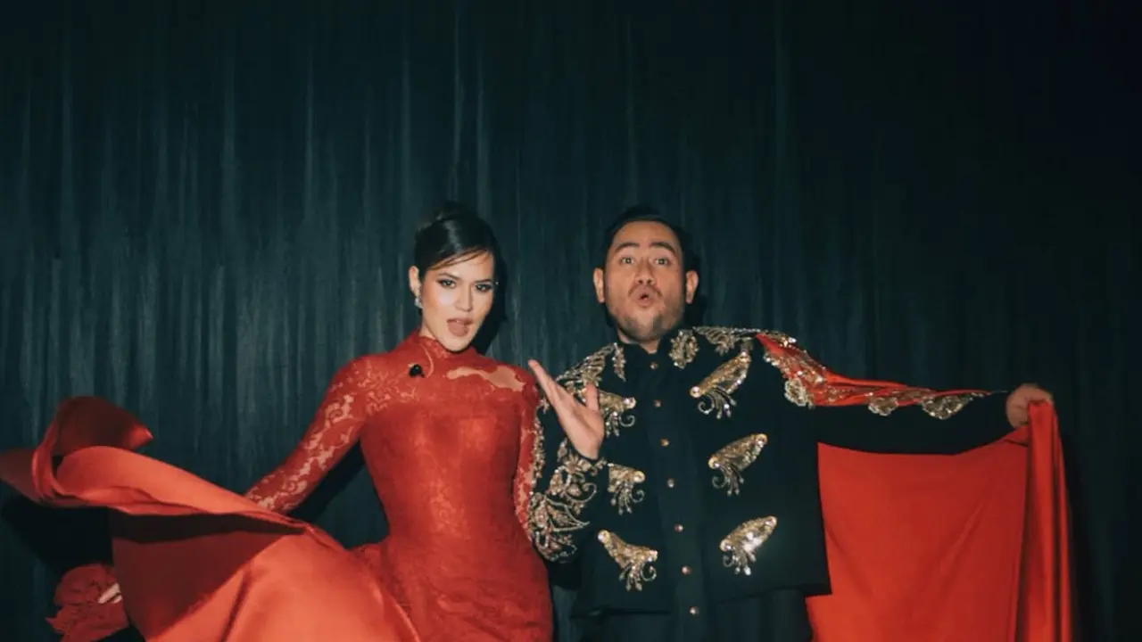 Raisa dan King Nassar saat manggung bersama. [@raisa6690]