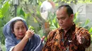 Istri muda Bupati Bengkulu Selatan Dirwan Mahmud, Heni Dirwan tiba untuk diperiksa di Gedung KPK, Jakarta, Rabu (16/5). Empat orang diamankan di rumah pribadi Bupati Bengkulu Selatan Dirwan Mahmud terkait suap proyek. (Merdeka.com/Dwi Narwoko)