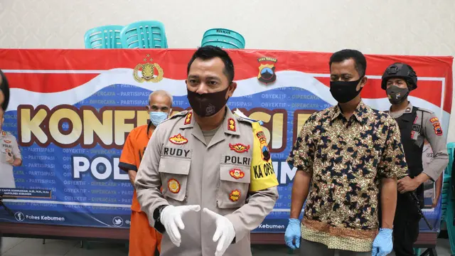 Polisi menangkap kakek yang mencabuli gadis di bawah umur. (Foto: Liputan6.com/Humas Polres Kebumen)