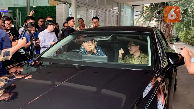 Shin Tae-Yong Bawa Pulang Genesis Electrified G80