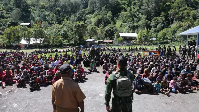 Pangkogabwilhan III Letjen TNI Bambang Trisnohadi memastikan, situasi keamanan di Papua berada dalam kondisi aman dan kondusif menjelang Nataru.