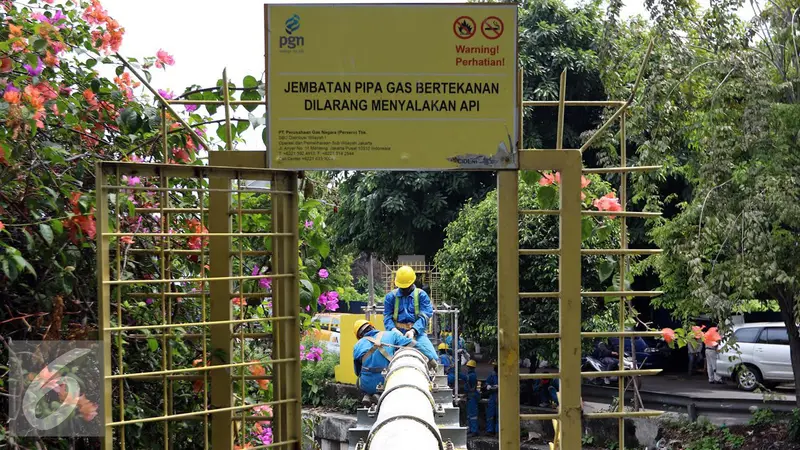 20160921-Pekerja Jaringan Pipa Gas PGN-Jakarta- Helmi Afandi		