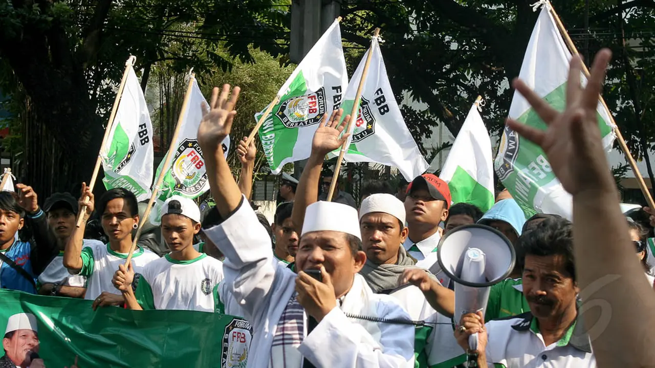 Dianggap Tak Layak, Massa Tolak Ahok Jadi Gubernur