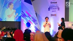 Direktur Marketing PT Sido Muncul Irwan Hidayat saat menjadi pembicara di EMTEK Goes To Campus (EGTC) 2017 di Universitas Airlangga, Surabaya, Kamis (14/9). Para pembicara bercerita pengalaman soal bisnis dan kunci sukses. (Liputan6.com/Helmi Afandi)