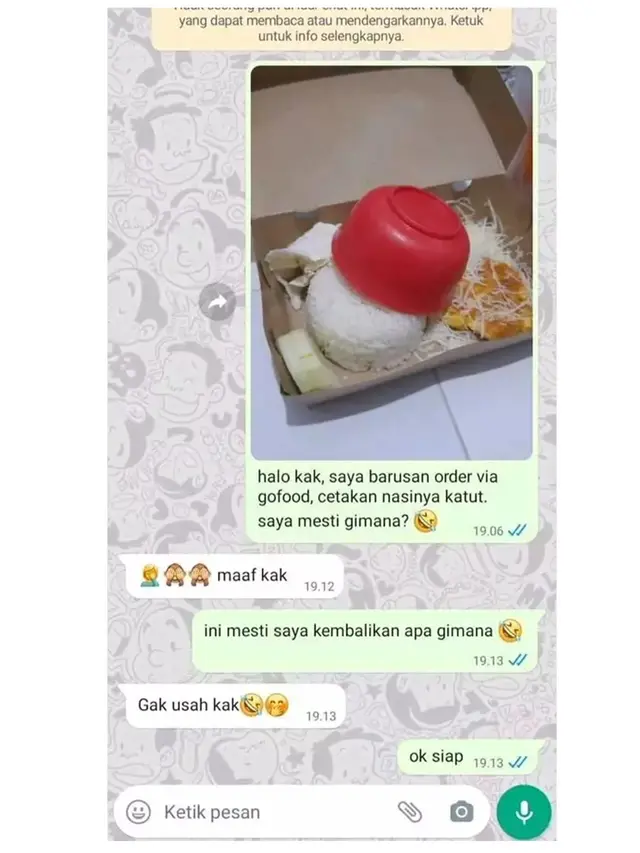 6 Potret Beli Makanan Dapat 'Hadiah' Barang Ini Bikin Kaget Sekaligus Heran