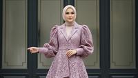 TOP 3: Gaya Wanita Kekinian Mulai Brokat, Blazer, hingga Abaya Motif Terbaru 2025