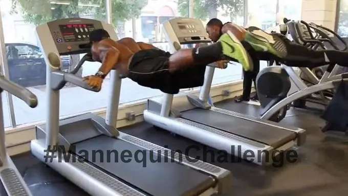 [Bintang] Mannequin Challenge, Tren Tantangan yang Bikin Kamu Pegal-pegal!