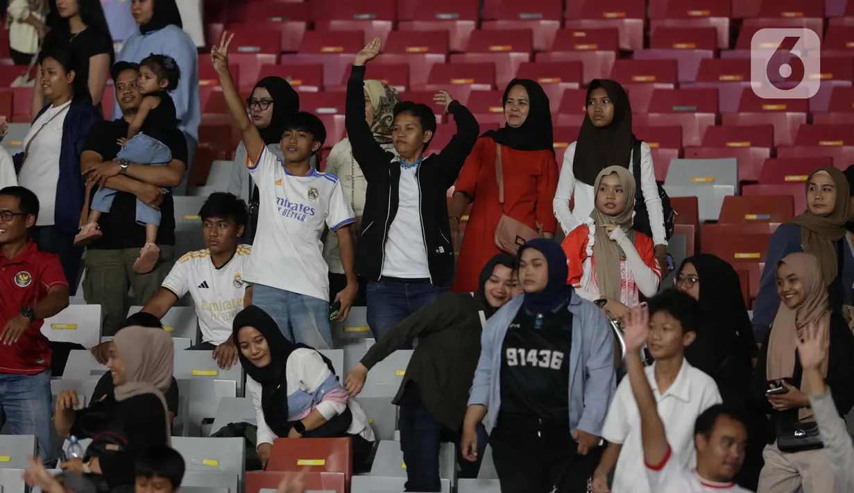 Enam gol kemenangan Oxford United dicetak oleh Mark Harris, Michel Helik, Tom Bradshaw, Przemyslaw Pacheta dan Bryan De Keersmaecker. (Liputan6.com/Helmi Fithriansyah)