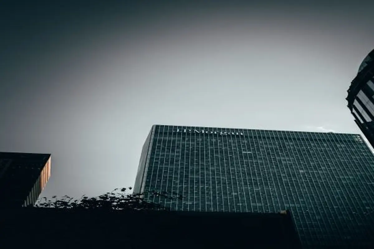 JPMorgan Chase hadapi gugatan karena tudingan pembukaan safe deposit box tanpa pemberitahuan dan menjual barang milik kliennya. (Foto: Ikechukwu Julius Ugwu/Unsplash)