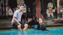 Ciccio Manassero merupakan aktor yang namanya makin terkenal usai main sinetron Ganteng-Ganteng Serigala. Kini ia pun tetap eksis di dunia akting dan tampil dalam berbagai proyek seperti web series yang sedang populer. (Liputan6.com/IG/@ciomanassero)