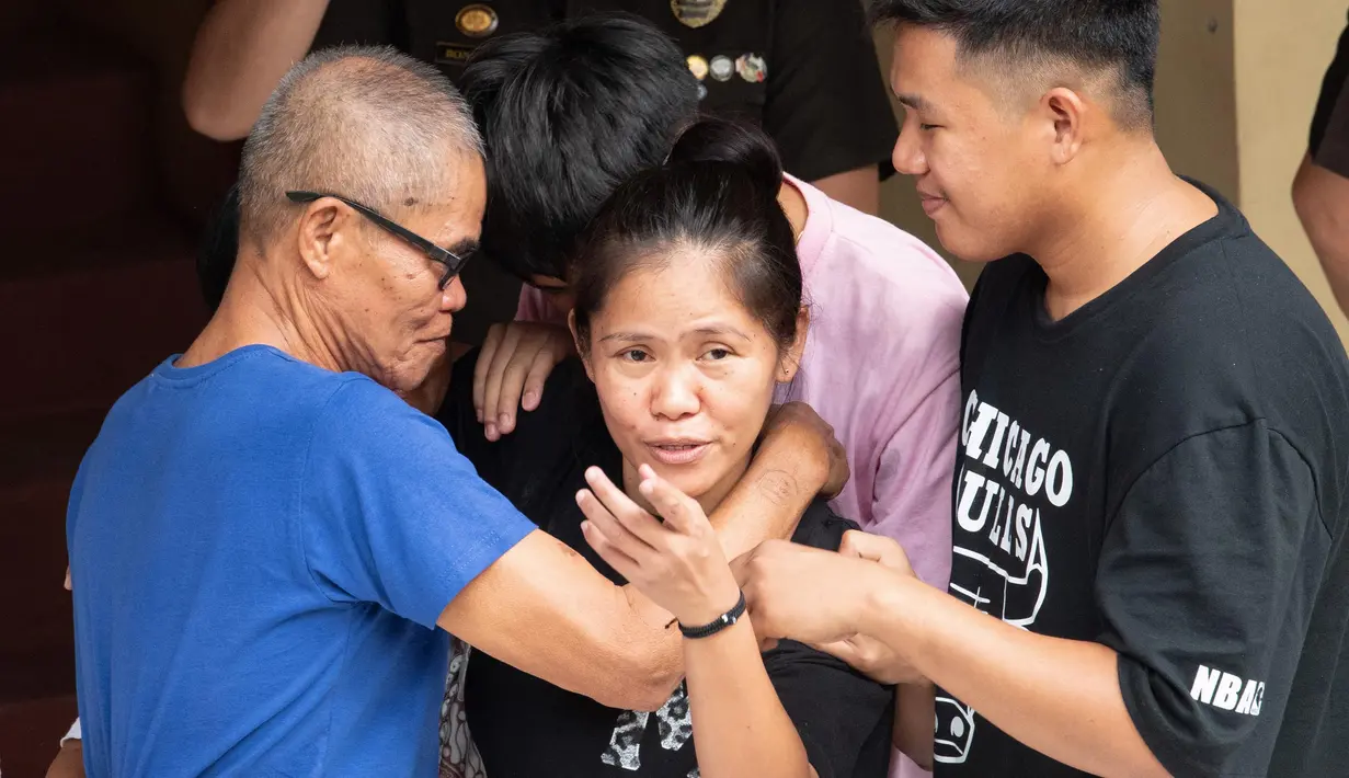 Kementerian Koordinator (Kemenko) Bidang Hukum, HAM, Imigrasi, dan Pemasyarakatan (Imipas) mengatakan bahwa pemulangan Mary Jane Veloso menjadi simbol kerja sama diplomatik antara Indonesia dan Filipina. (TED ALJIBE/AFP)