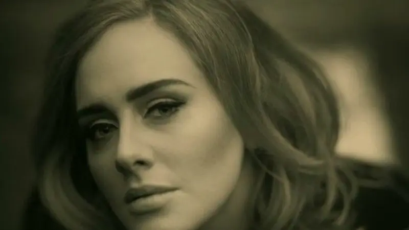 Begini Reaksi Netizen Setelah Menonton Videoklip Adele 'Hello'