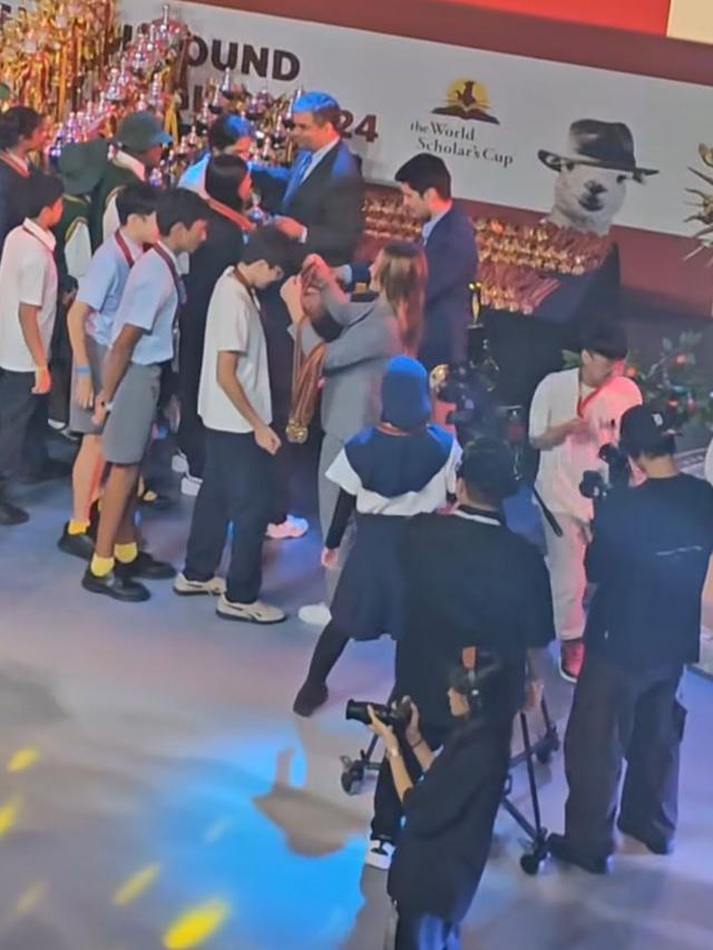 Jeremiah Alric di ajang World Scholar's Cup 2024 (Instagram/@wulanguritno)