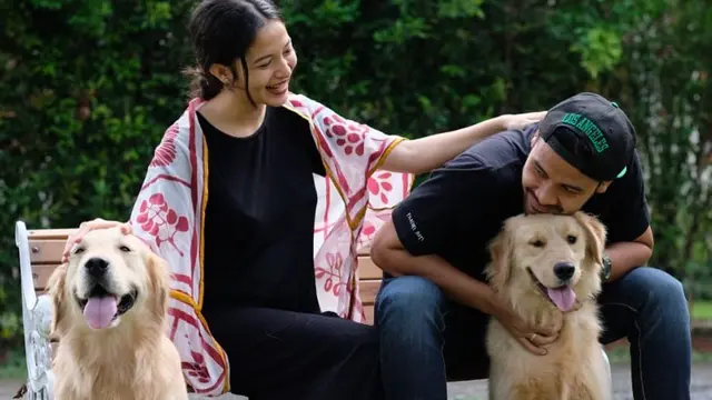 [Bintang] Putri Marino dan Chicco Jerikho